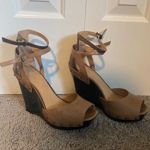 Kenneth Cole Wedge Sandals